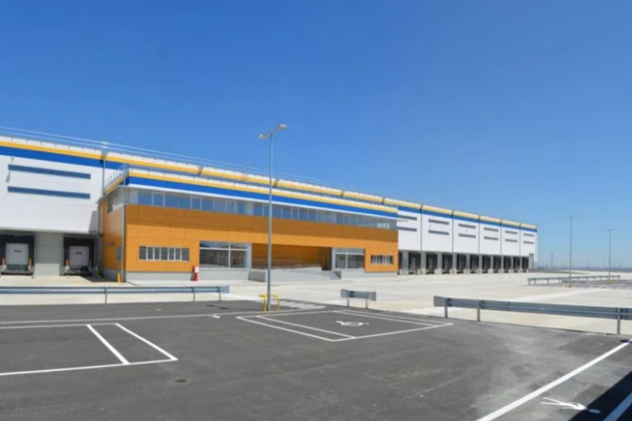 PLAZA GTI Y CBRE