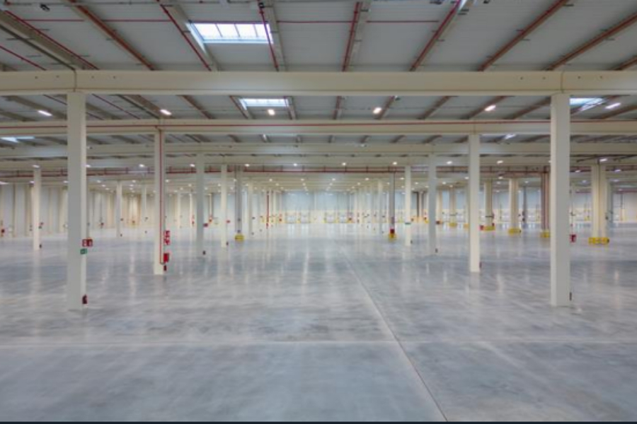 plataforma log?stica JLL,P.I. c?rcavas Knight Frank